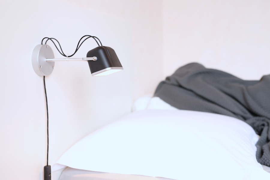 Photo "Satin nickel table lamp is suitable for bedroom"